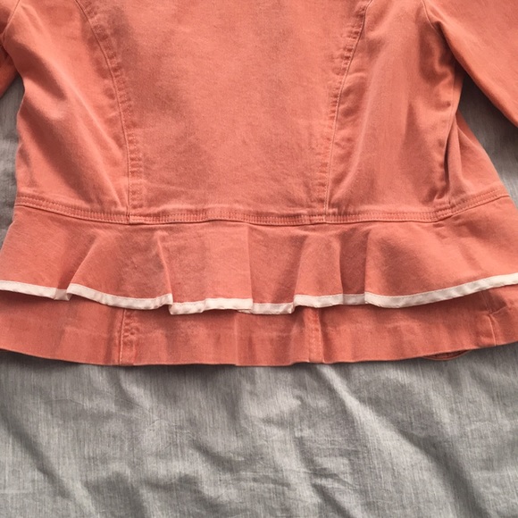 Blazer - Picture 3 of 3